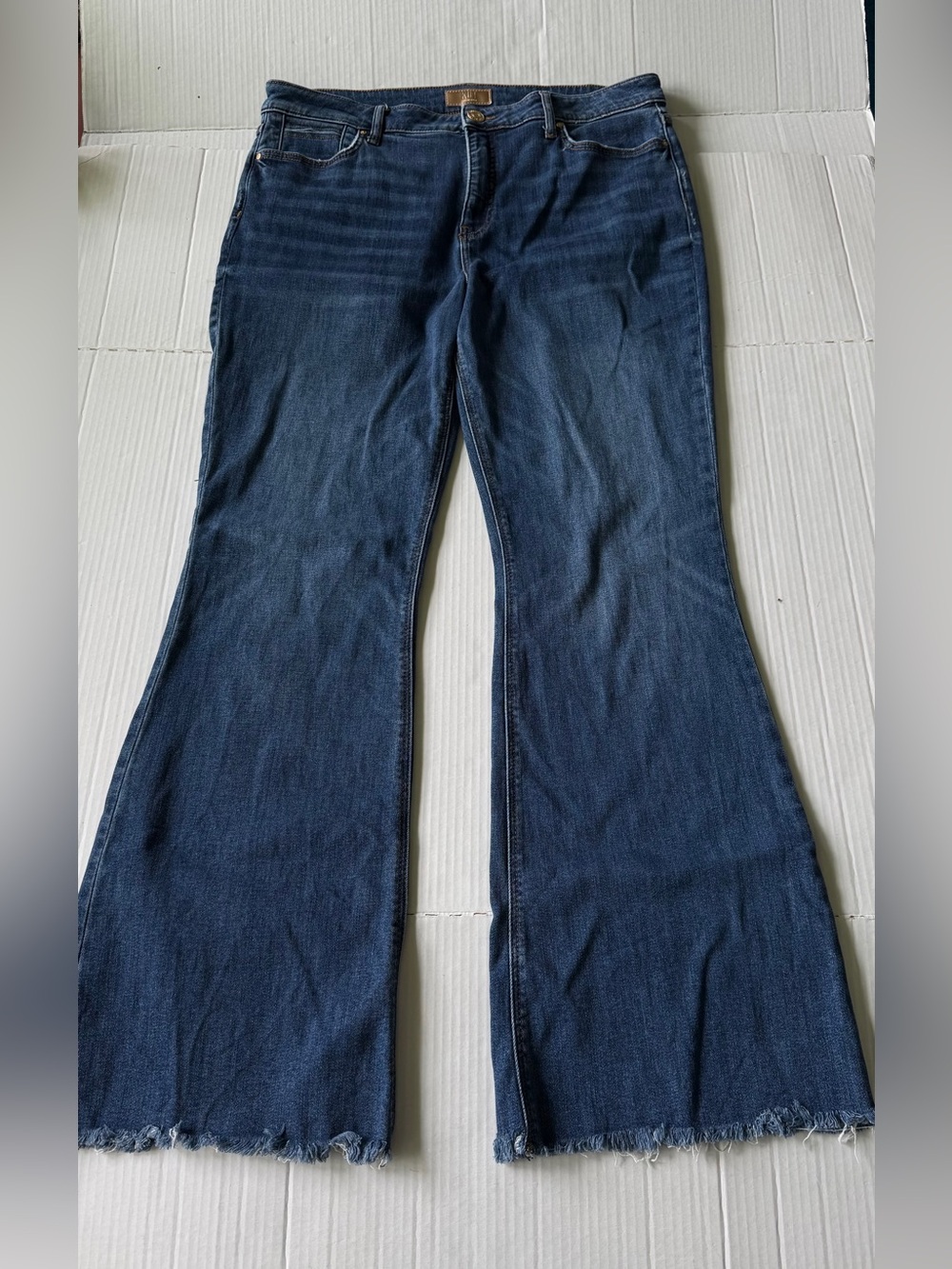 KUT‎ From The Kloth Stella Fab Ab Flare Jean High Rise Distressed Raw Hem Sz 14 - Picture 2 of 10
